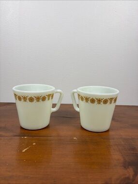 Vintage Pyrex 70s Milk Glass Coffee Mugs with Gold Butterfly Band - Set of 2